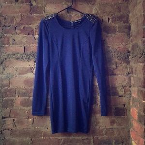 *Boutique* Studded shoulder long sleeve dress